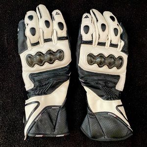 🔥RARE Dainese racing 🏍🏎 gloves must have!
